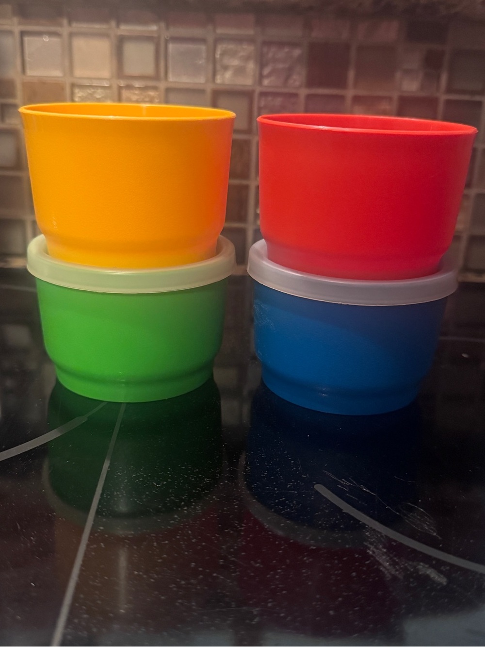 Vintage Tupperware Colorful Snack Dessert Cups – Set of 4 with 2 Lids